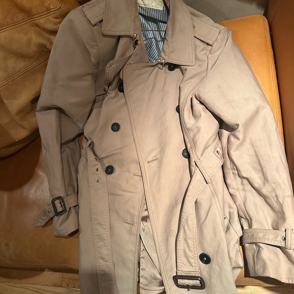 Zara Classic Tan Trench Coat (short)